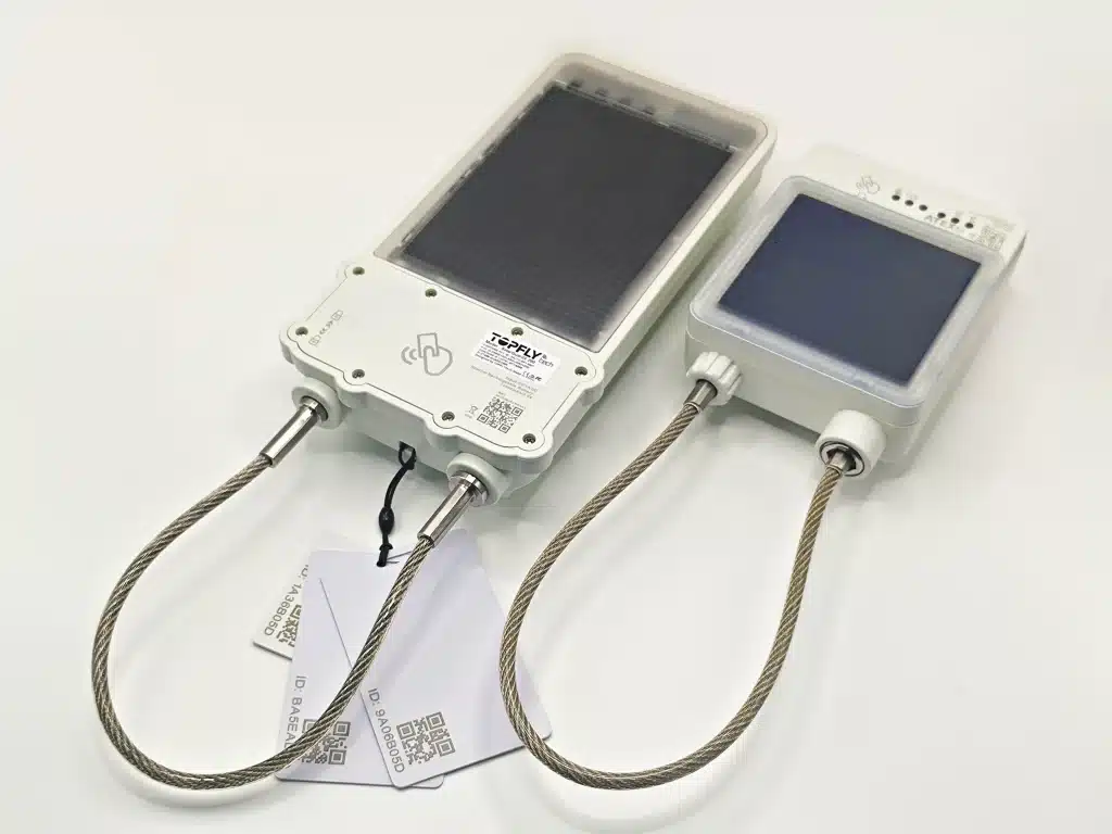 The photo of SolarGuardX 200 and SolarGuardX 120 PN: CB01 front view